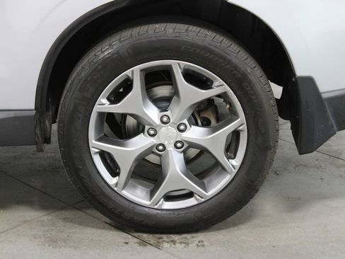 Used 2016 Subaru Forester 2.5i Touring w/ Eyesight & Navigation System AWD/4WD image 17