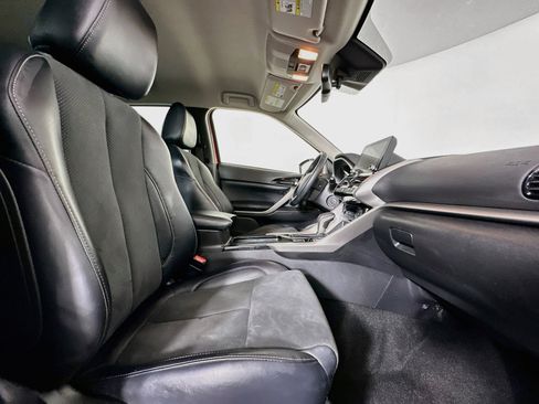 Used 2024 Mitsubishi Eclipse Cross SE AWD/4WD image 30