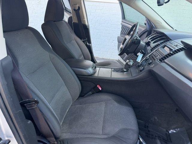 Used 2011 Ford Taurus SEL w/ 201A Rapid Spec Order Code FWD image 10