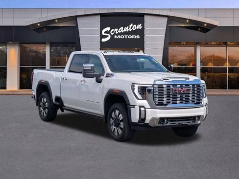 Used 2024 GMC Sierra 2500 Denali w/ Denali Reserve Package AWD/4WD image 7