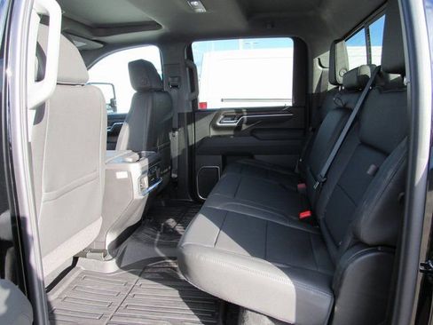 New 2026 GMC Sierra 2500 SLT w/ SLT Premium Package AWD/4WD image 28