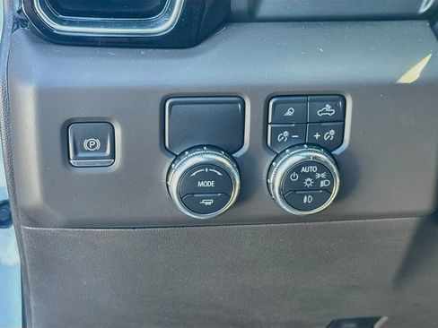 Used 2023 GMC Sierra 1500 Denali w/ Denali Reserve Package RWD image 11