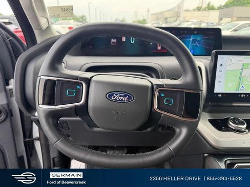 Used 2025 Ford Expedition Active AWD/4WD image 20