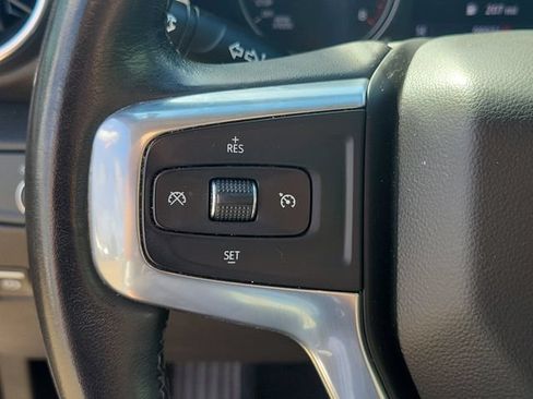 Used 2020 Chevrolet Blazer LT w/ Sound & Technology Package FWD image 22