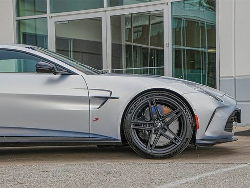 New 2026 Aston Martin V8 Vantage S image 8