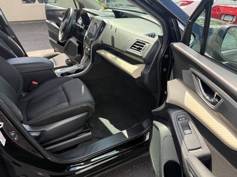 Used 2019 Subaru Ascent Premium w/ Popular Package #2 AWD/4WD image 15