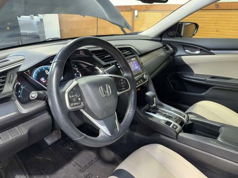 Used 2018 Honda Civic EX-L image 16