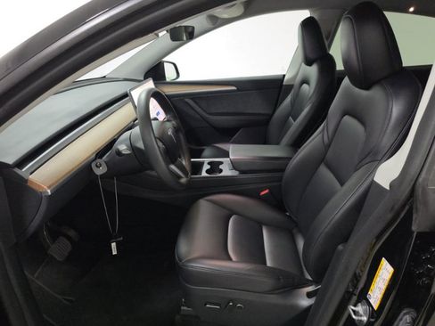 Used 2023 Tesla Model Y Long Range AWD/4WD image 4