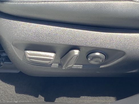 Certified 2025 Toyota Grand Highlander AWD image 30