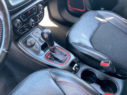 Used 2020 Jeep Compass Trailhawk AWD/4WD image 17