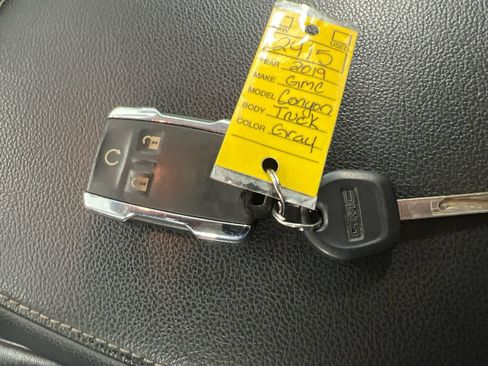 Used 2019 GMC Canyon Denali AWD/4WD image 29