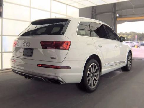 Used 2018 Audi Q7 3.0T Prestige w/ Prestige Package AWD/4WD image 2
