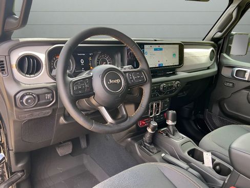 New 2024 Jeep Wrangler Unlimited Sport image 20