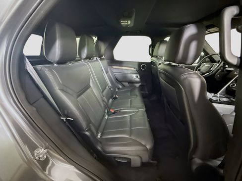 Used 2018 Land Rover Discovery HSE image 27