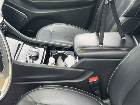 Used 2022 Jeep Grand Cherokee L Limited image 36