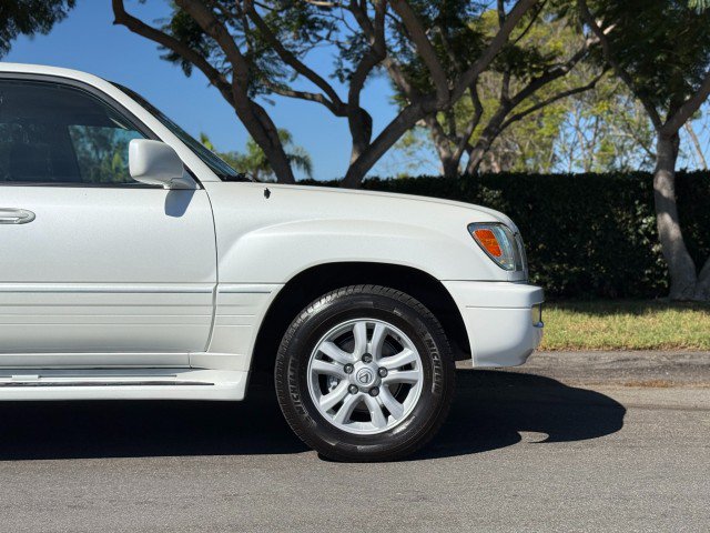 Used 2004 Lexus LX 470 4WD image 10