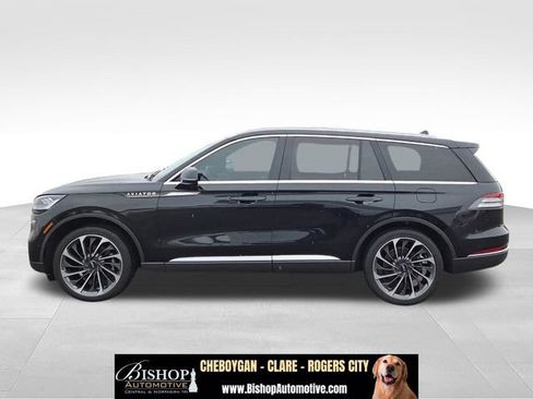 Used 2023 Lincoln Aviator Reserve w/ Equipment Group 201A AWD/4WD image 16