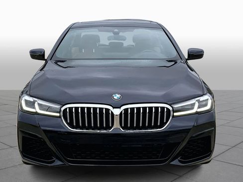 Used 2023 BMW 540i w/ M Sport Package image 3