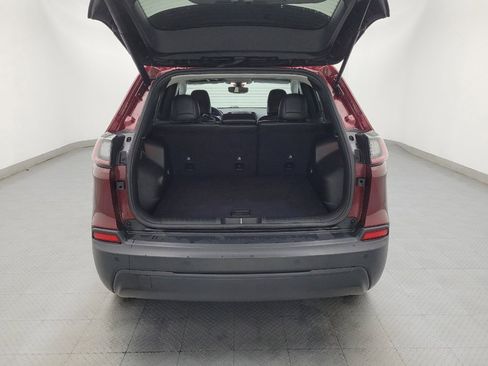 Used 2019 Jeep Cherokee Latitude Plus w/ Comfort/Convenience Group AWD/4WD image 29