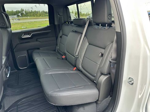 New 2026 GMC Sierra 1500 SLT w/ SLT Premium Plus Package image 18