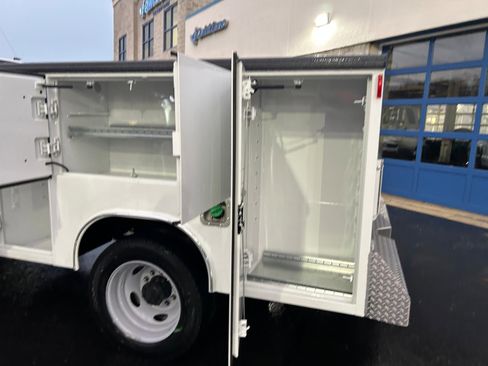 New 2026 Ford F550 4x4 Regular Cab Super Duty image 25
