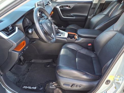 Used 2019 Toyota RAV4 Adventure image 7