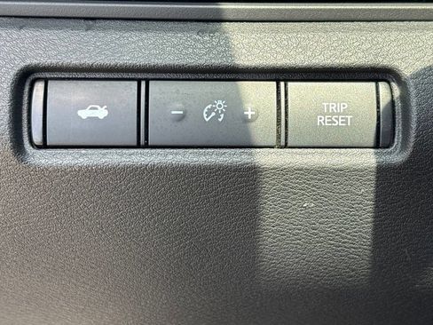 Used 2022 Nissan Altima 2.5 SV FWD image 17