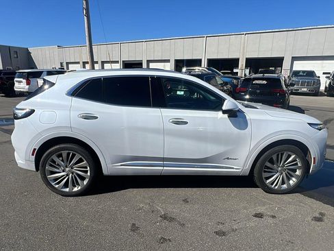 New 2026 Buick Envision Avenir image 8