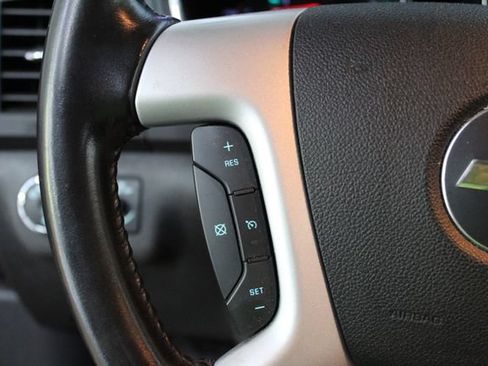 Used 2012 Chevrolet Traverse LT AWD/4WD image 17
