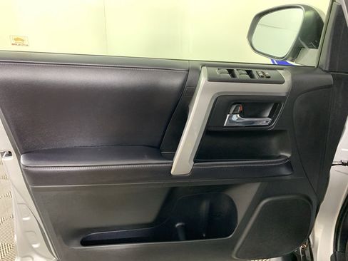 Used 2018 Toyota 4Runner SR5 image 13