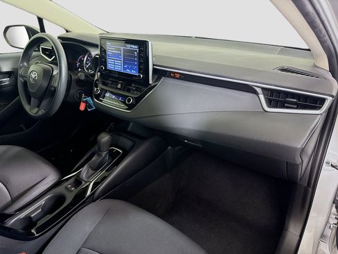 Used 2021 Toyota Corolla LE image 29