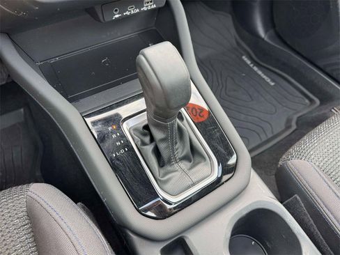 Used 2025 Subaru Forester Premium image 29