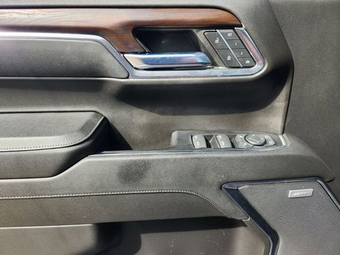 Used 2023 GMC Sierra 1500 SLT image 23