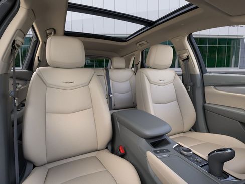 New 2025 Cadillac XT5 Premium Luxury w/ Technology Package image 16