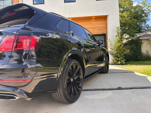 Used 2020 Bentley Bentayga Speed AWD/4WD image 5