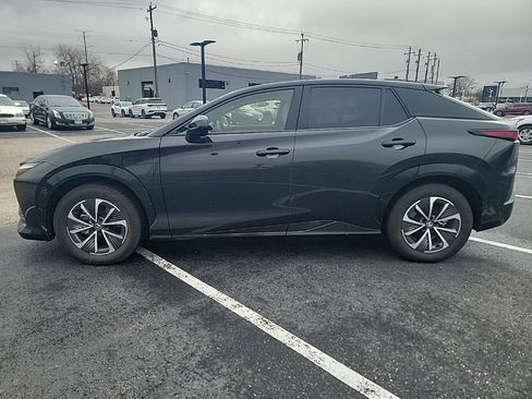 Used 2023 Lexus RZ 450e Premium w/ Technology Package image 2