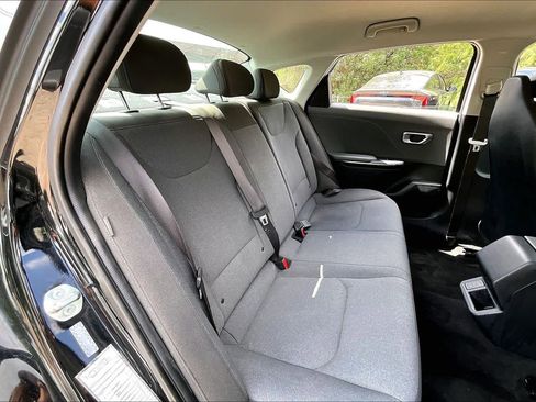 Used 2025 Kia K4 FWD image 19
