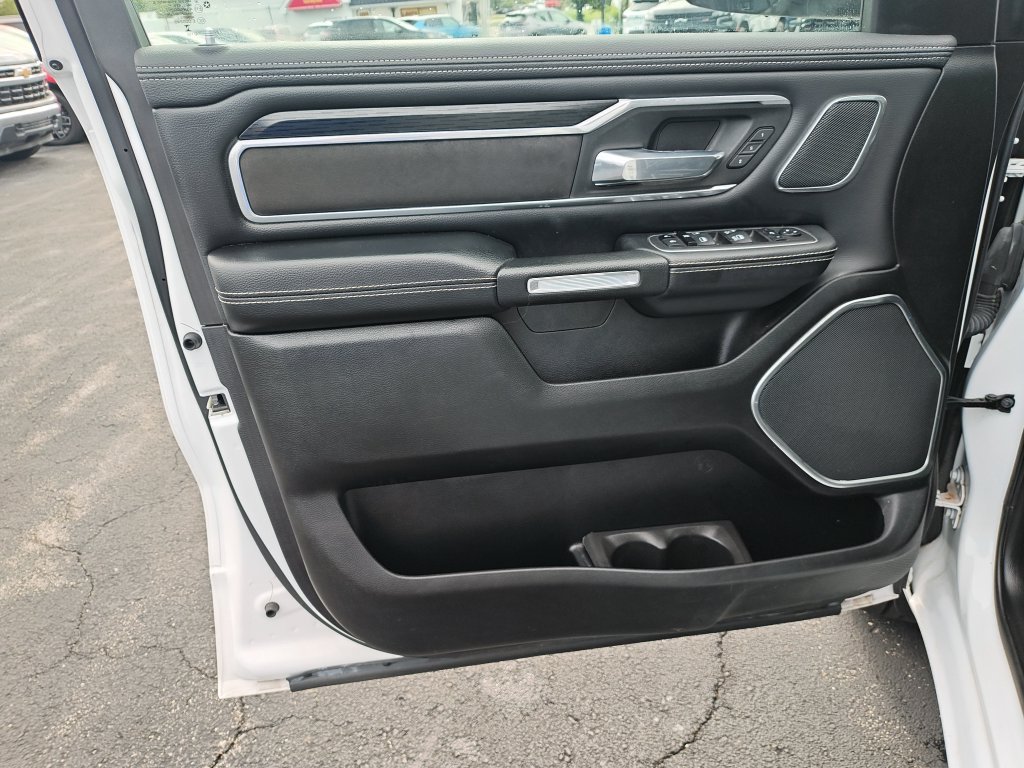 Used 2023 RAM 1500 Laramie AWD/4WD image 12