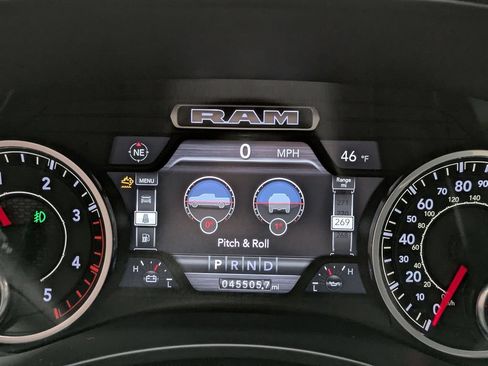 Used 2024 RAM 2500 Laramie AWD/4WD image 34