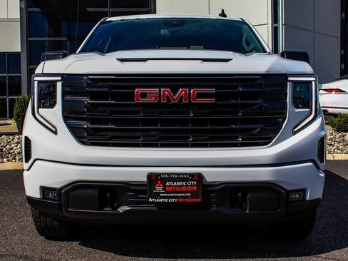 Used 2025 GMC Sierra 1500 Elevation w/ Preferred Package image 2