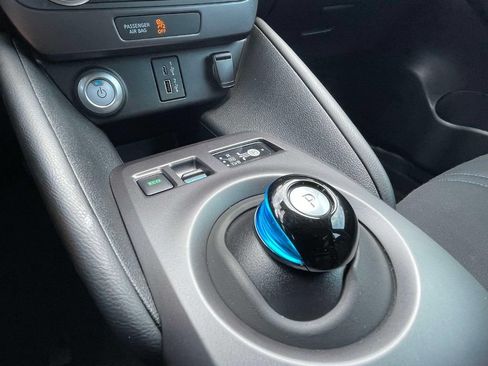 Used 2023 Nissan Leaf S FWD image 32