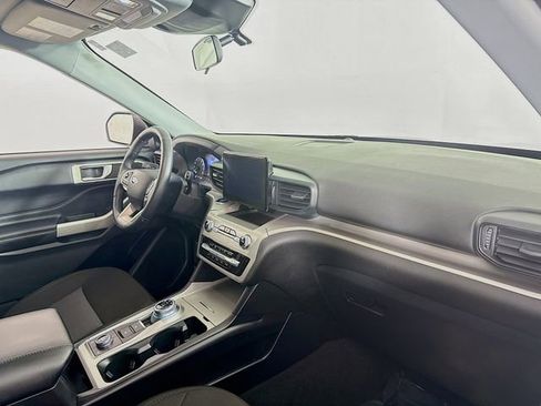 Certified 2022 Ford Explorer XLT w/ Class IV Trailer Tow Package image 29