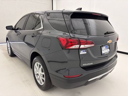 Used 2023 Chevrolet Equinox LT AWD/4WD image 17