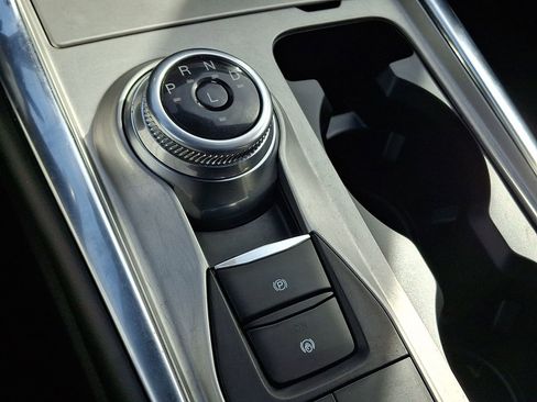 Used 2022 Ford Explorer XLT w/ Equipment Group 202A image 15