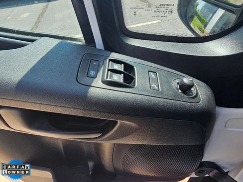 Used 2025 RAM ProMaster 2500 w/ Convenience Group FWD image 12