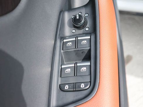 Used 2023 Audi Q8 Premium w/ Convenience Package image 51