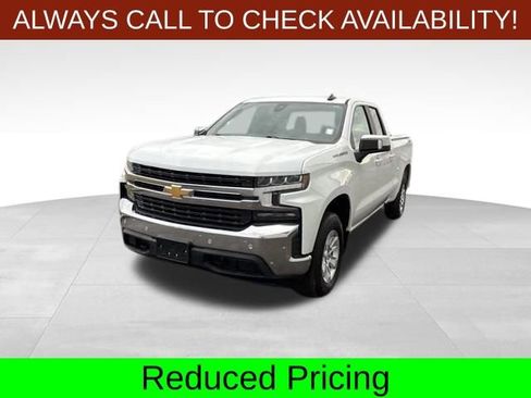 Used 2020 Chevrolet Silverado 1500 LT w/ Convenience Package image 3