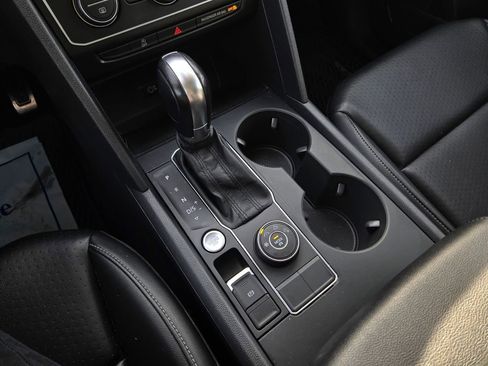 Used 2019 Volkswagen Atlas SE w/ Panoramic Sunroof Package image 23