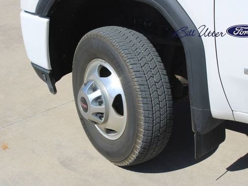 Used 2020 GMC Sierra 3500 Denali w/ Denali Ultimate Package image 9