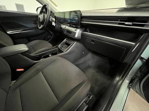 Used 2025 Hyundai Kona SEL FWD image 10